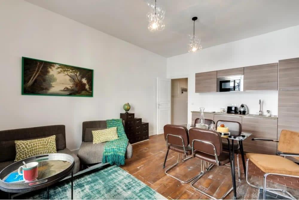 Renovated 2bd Next To Jardins Du Luxembourg Parijs